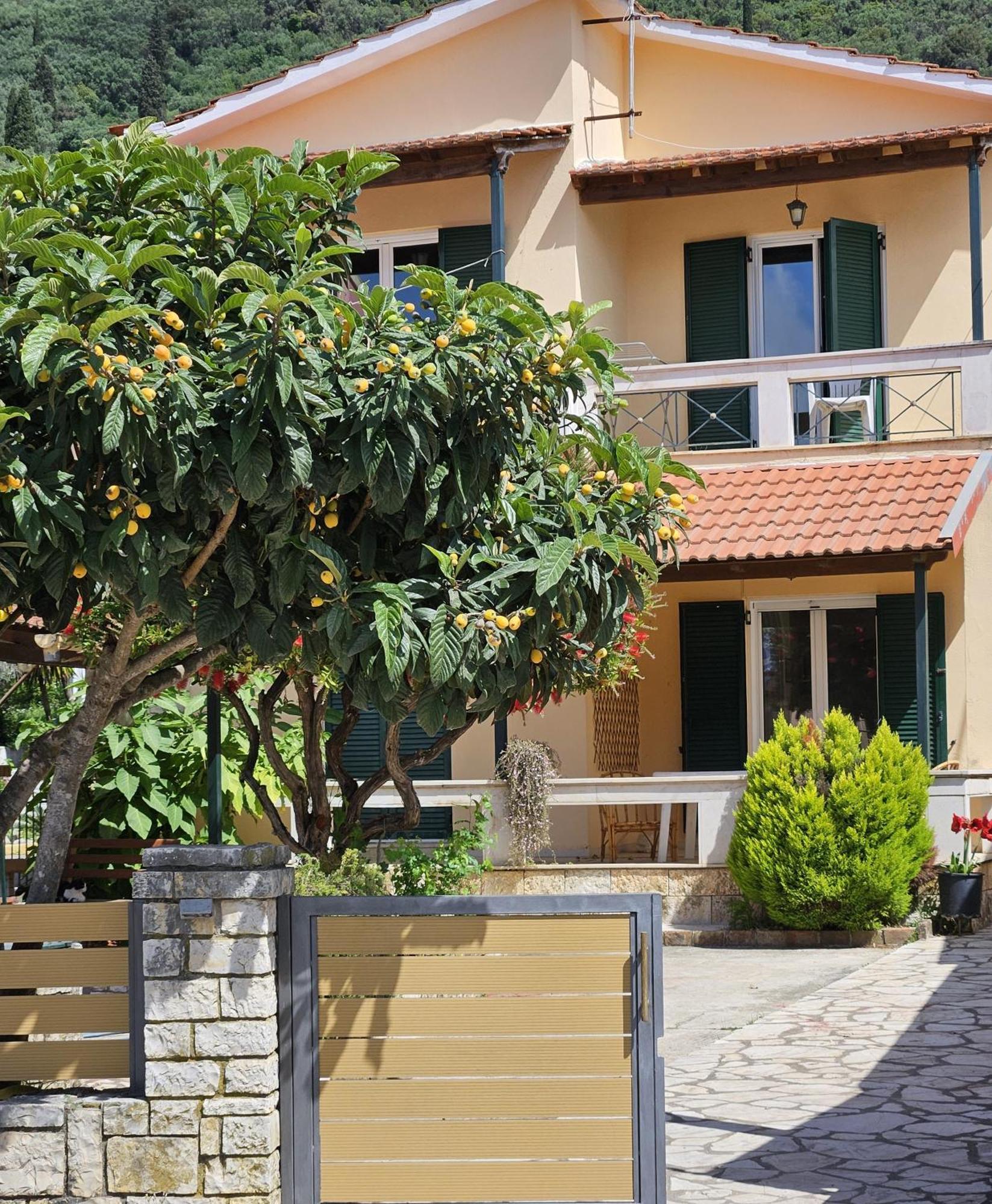 Lora Studios Ypsos Exteriér fotografie